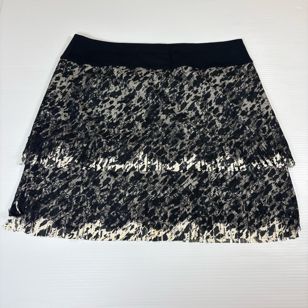 Ann Taylor Lace Overlay Skirt Size 12 Black Cream Pleated Lined Elegant